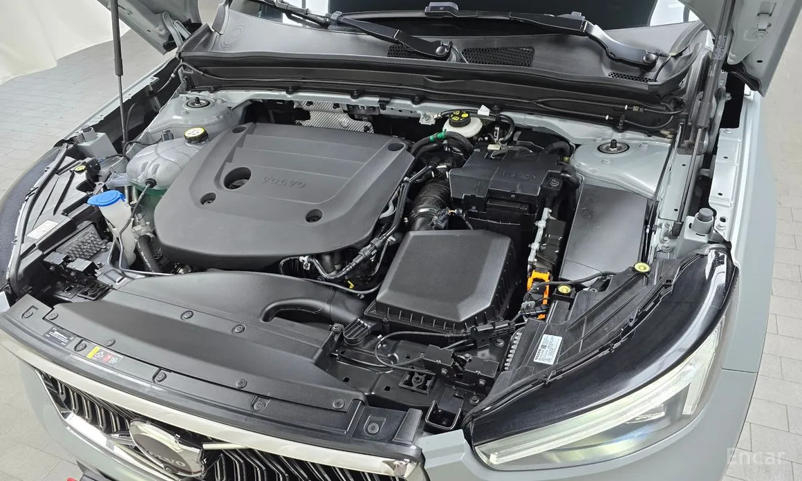 Volvo XC40 2018 B4 Ultra Bright