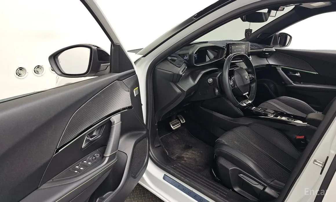 Peugeot 2008 2020 EV GT