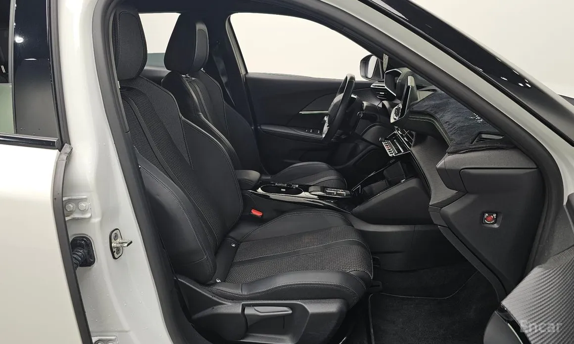 Peugeot 2008 2020 EV GT