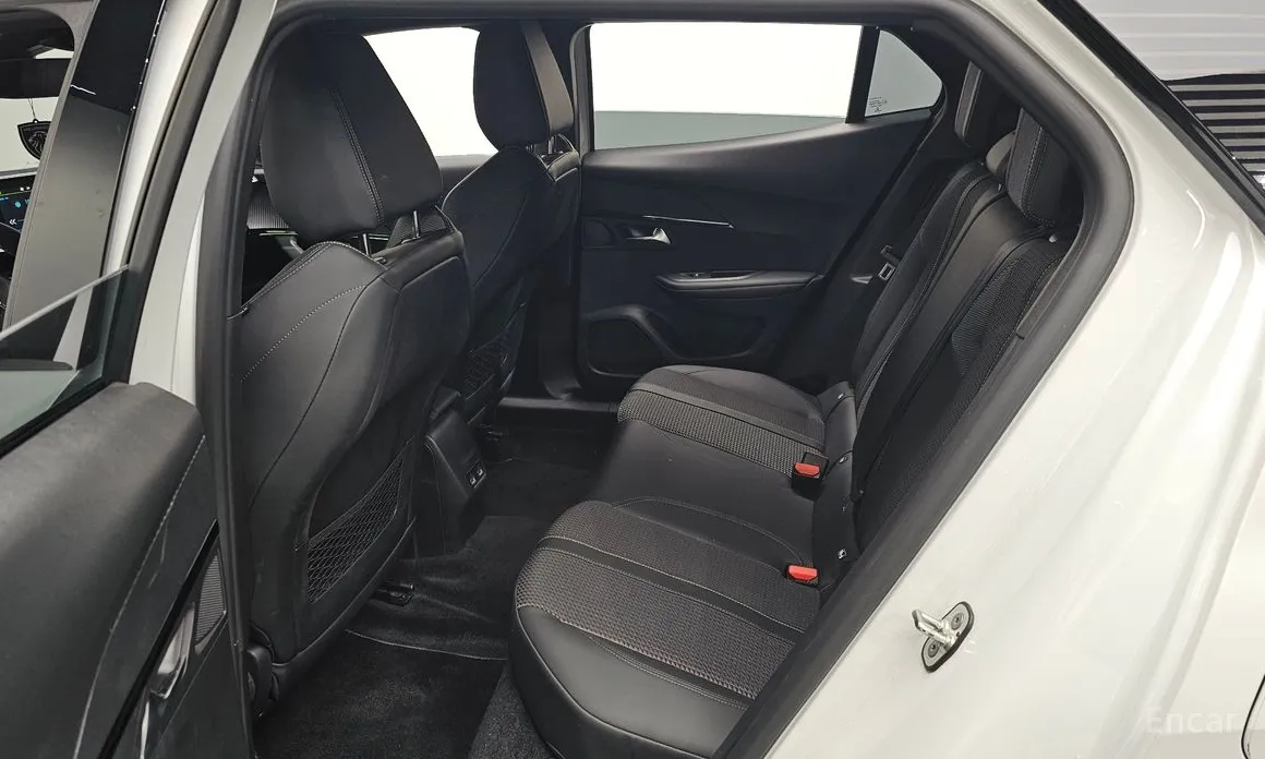 Peugeot 2008 2020 EV GT