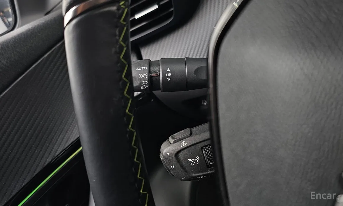 Peugeot 2008 2020 EV GT