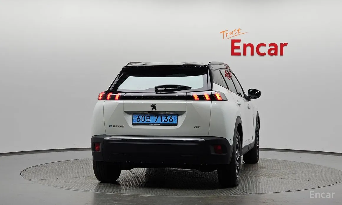 Peugeot 2008 2020 EV GT