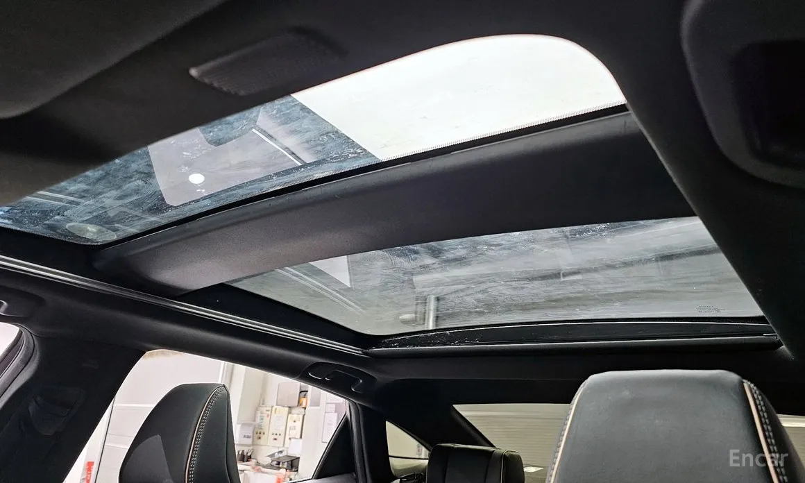 Toyota Crown 2023 2.5 4WD Hybrid