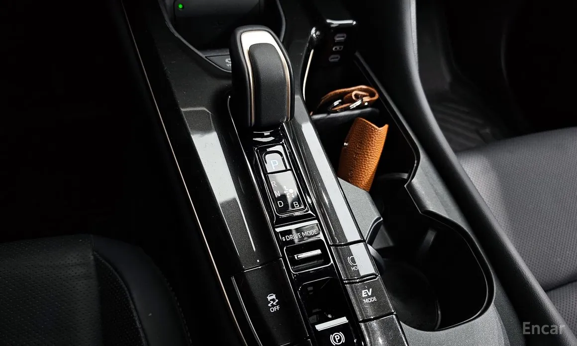 Toyota Crown 2023 2.5 4WD Hybrid