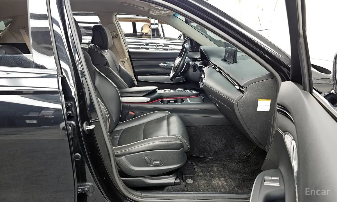 Genesis GV70 2022 e-AWD