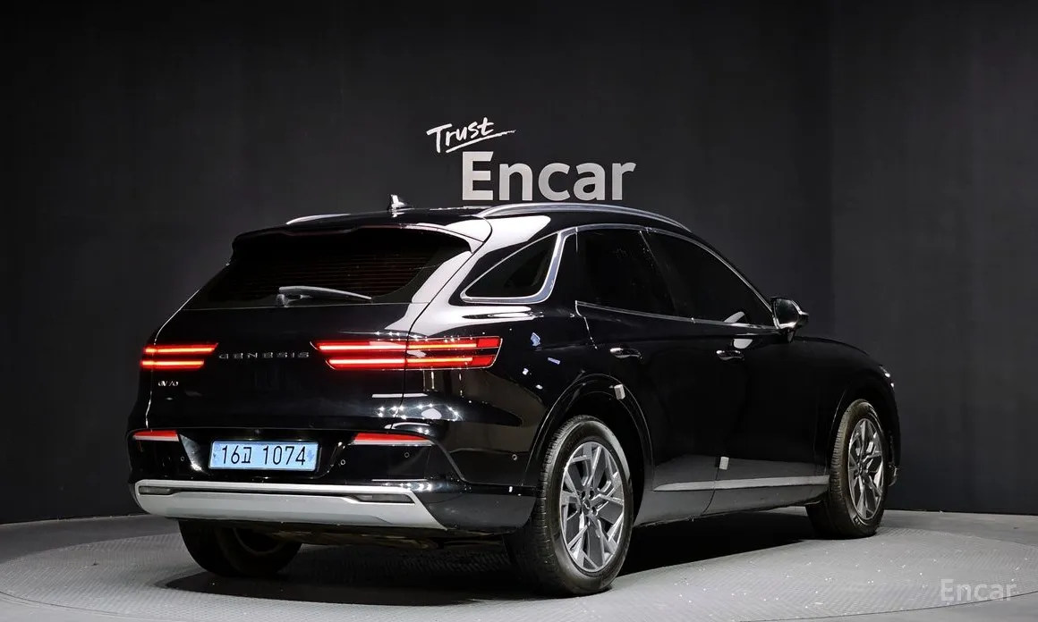Genesis GV70 2022 e-AWD