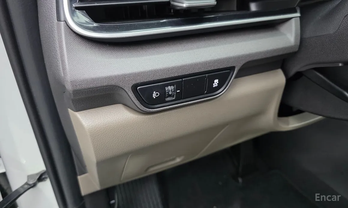 Kia Carnival 2023 9-Seater Prestige