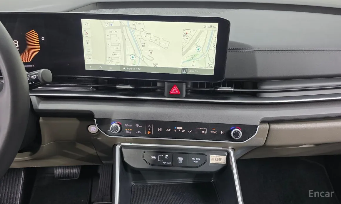 Kia Carnival 2023 9-Seater Prestige