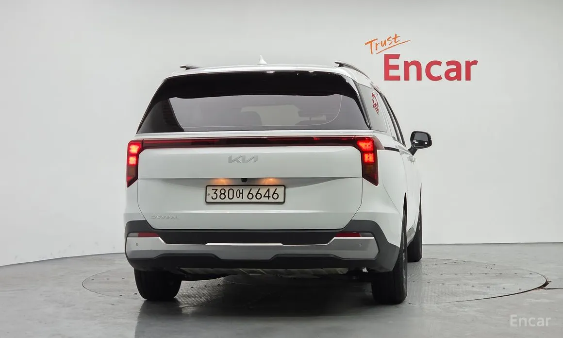 Kia Carnival 2023 9-Seater Prestige