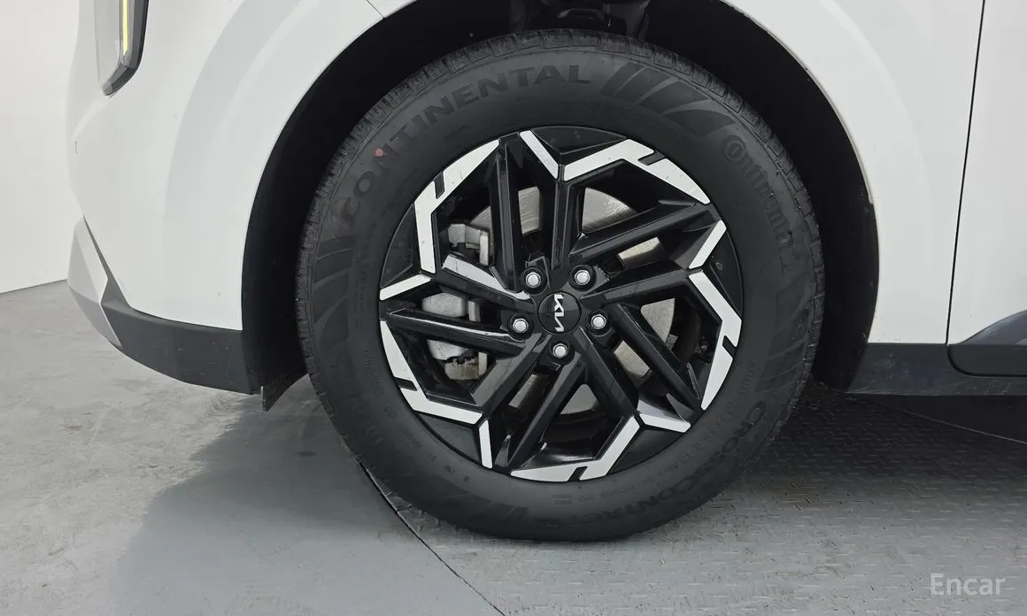 Kia Carnival 2023 9-Seater Prestige