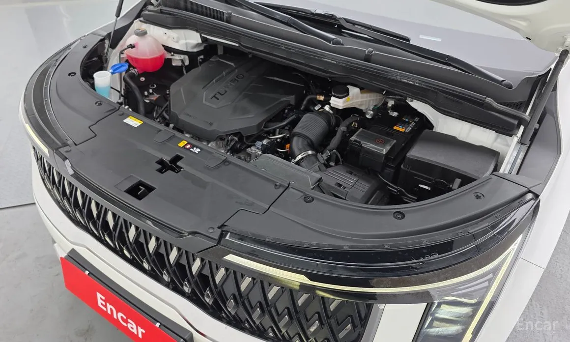 Kia Carnival 2023 9-Seater Prestige