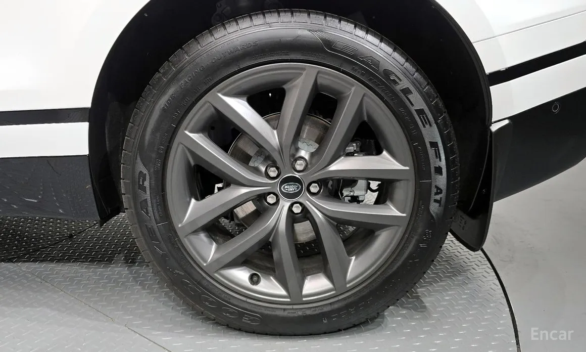 Land Rover Range Rover Velar 2017 2.0 P250 Dynamic SE