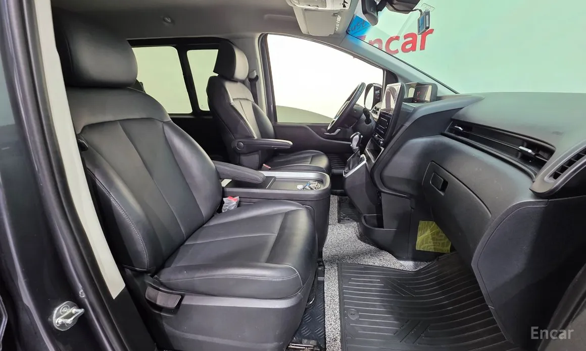 Hyundai Staria 2021 L3.5 Cargo 5-Seater