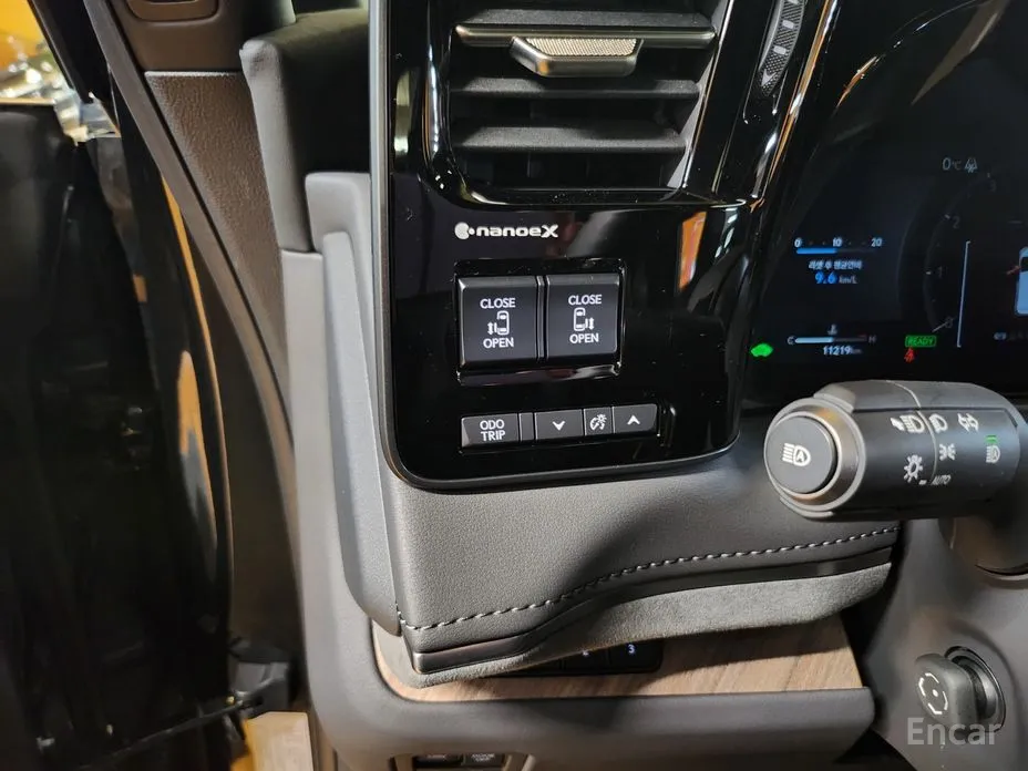 Lexus LM 2024 500h Executive