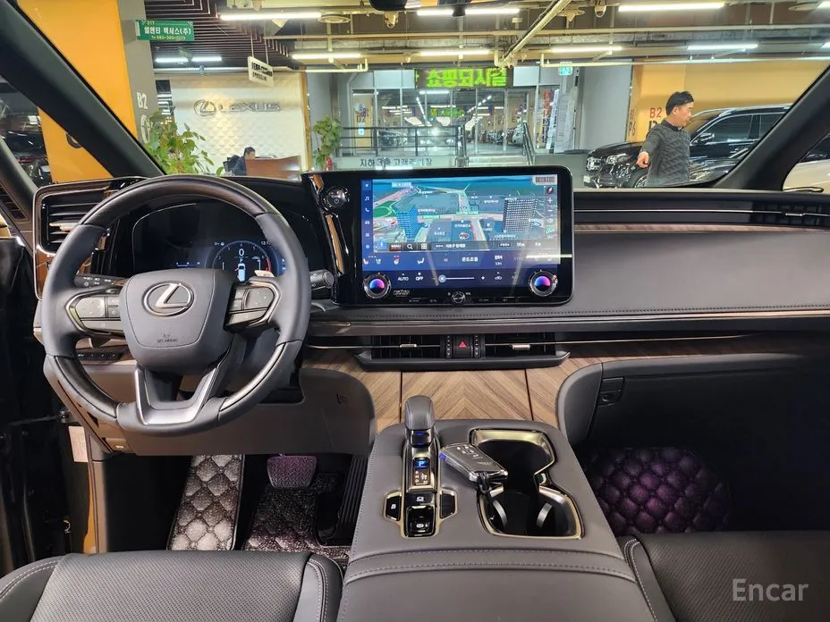 Lexus LM 2024 500h Executive