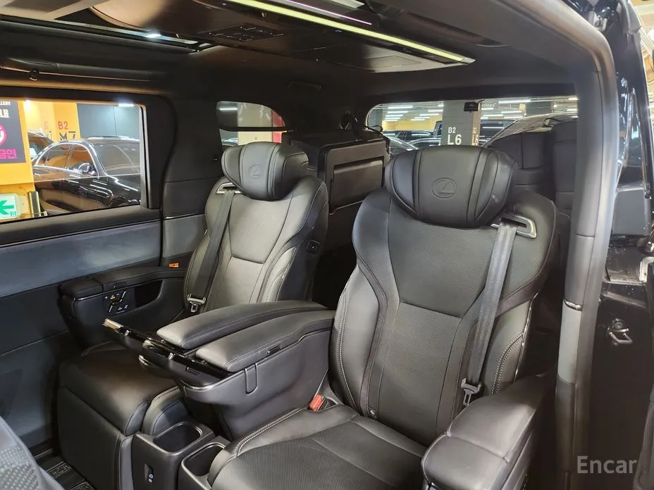 Lexus LM 2024 500h Executive