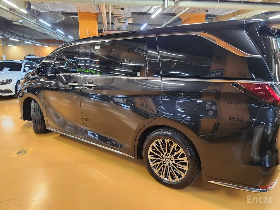 Lexus LM 2024 500h Executive