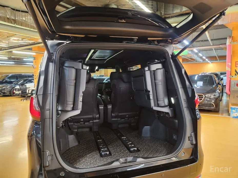 Lexus LM 2024 500h Executive