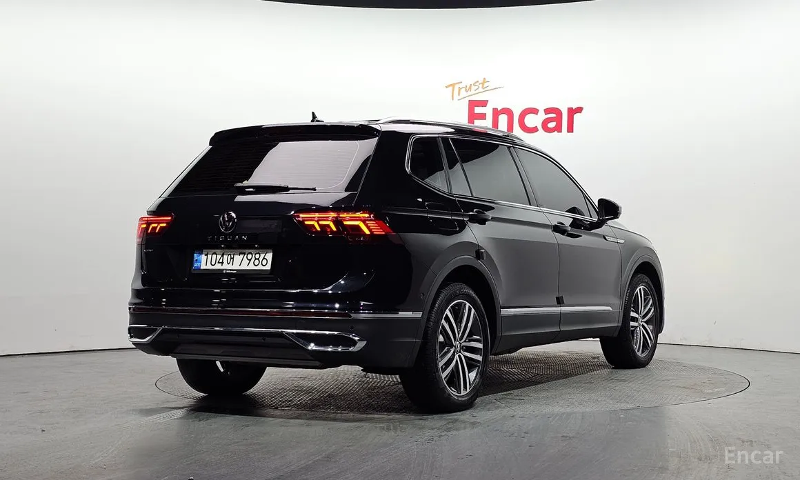 Volkswagen Tiguan 2018 2.0 TSI Prestige