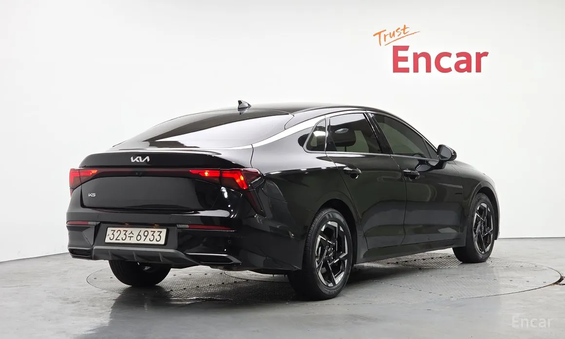 Kia K5 2023 2.0