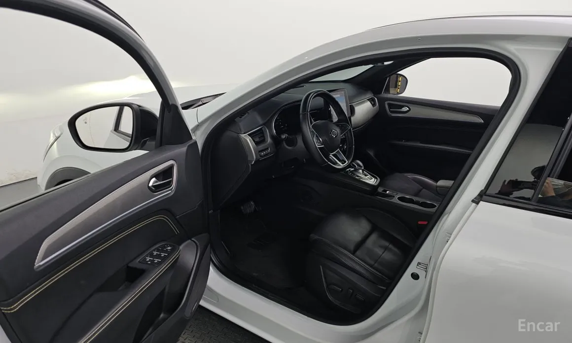 Renault XM3 2020 1.6 E-TECH Inspire Design Package