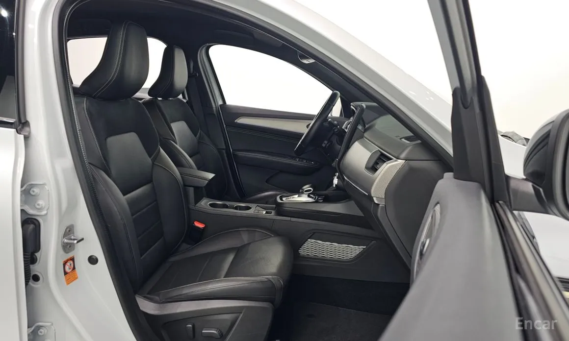 Renault XM3 2020 1.6 E-TECH Inspire Design Package