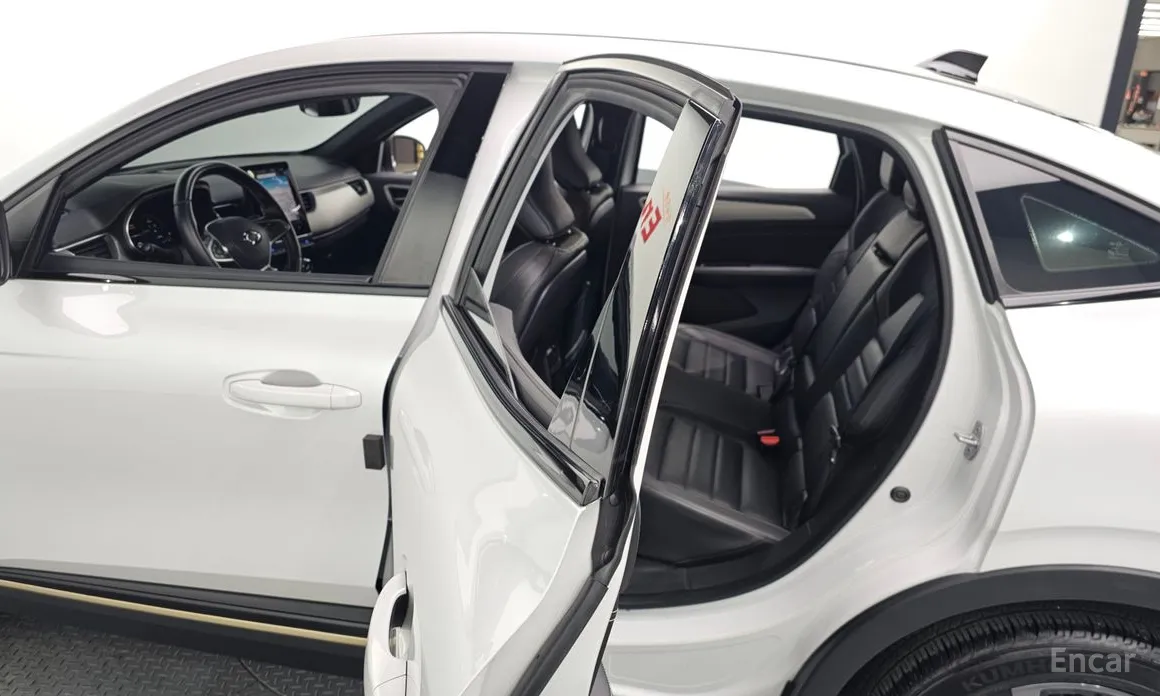 Renault XM3 2020 1.6 E-TECH Inspire Design Package