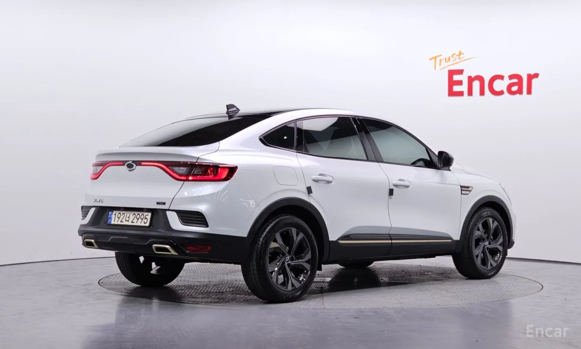 Renault XM3 2020 1.6 E-TECH Inspire Design Package