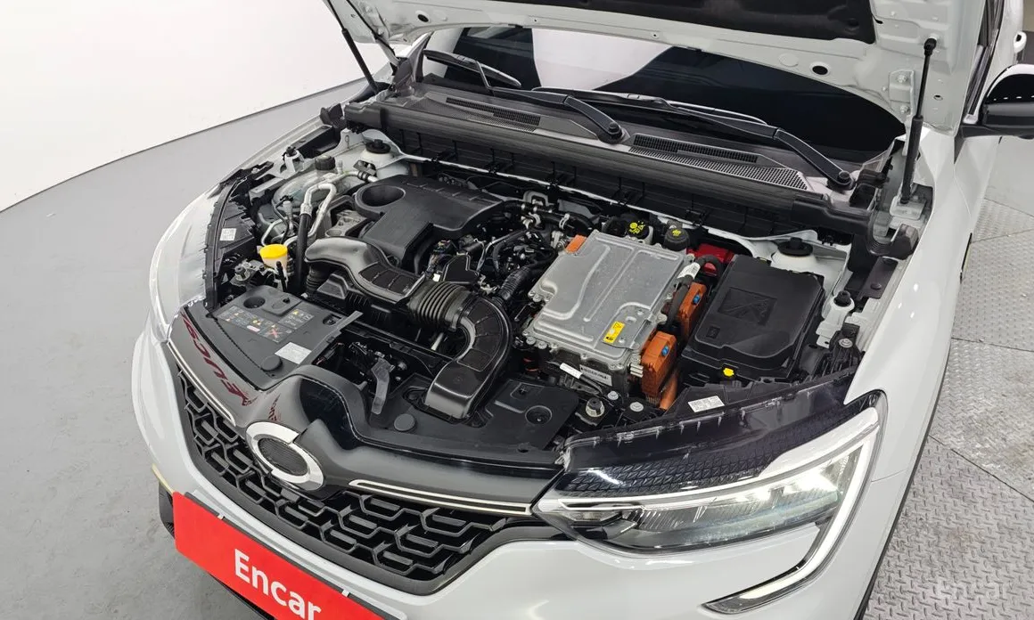 Renault XM3 2020 1.6 E-TECH Inspire Design Package