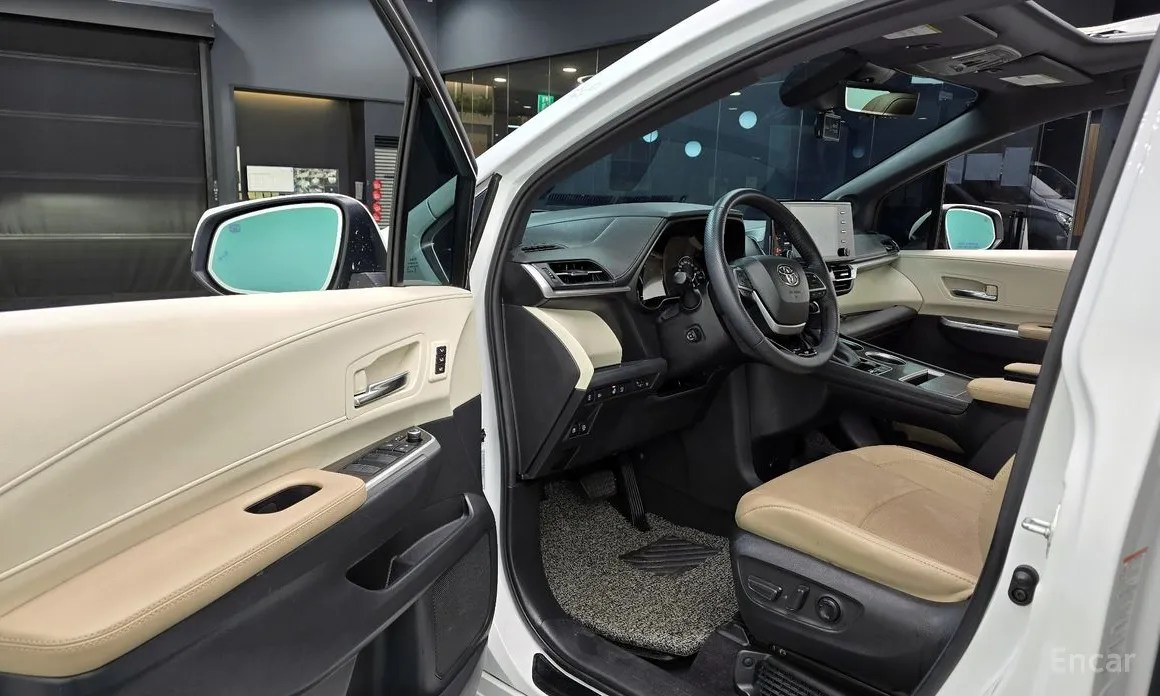 Toyota Sienna 2020 2.5 Hybrid 2WD