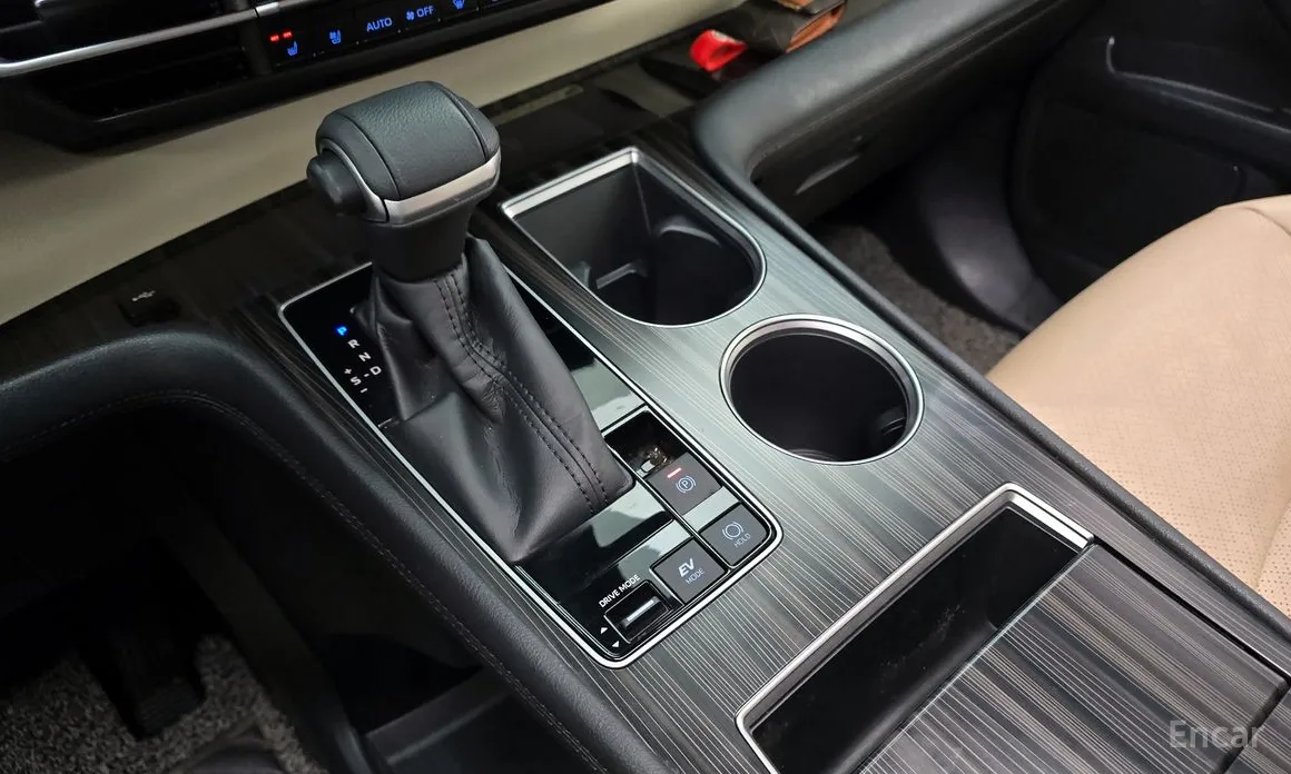 Toyota Sienna 2020 2.5 Hybrid 2WD