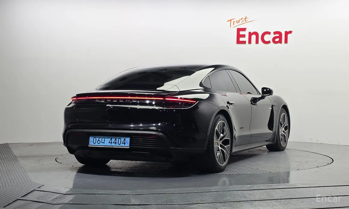 Porsche Taycan 2020 Base