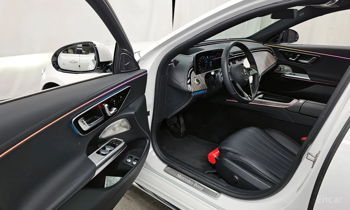 Mercedes-Benz E-Class 2024 E350e 4MATIC