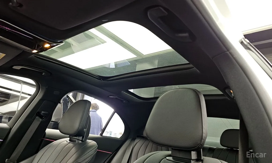 Mercedes-Benz E-Class 2024 E350e 4MATIC