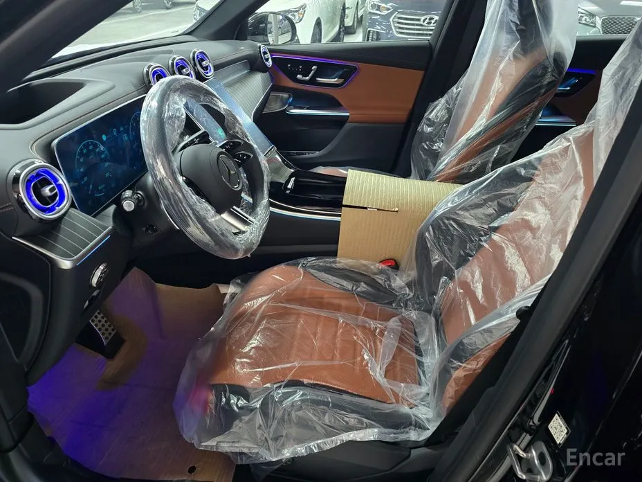 Mercedes-Benz GLC-Class 2023 GLC300 4MATIC AMG Line