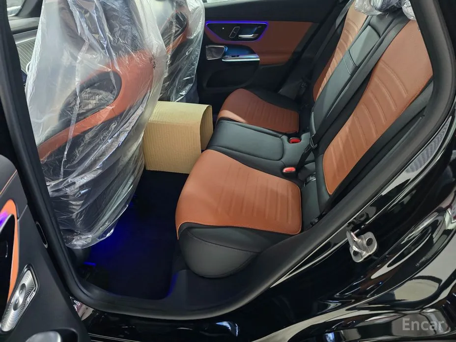 Mercedes-Benz GLC-Class 2023 GLC300 4MATIC AMG Line