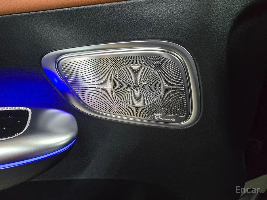 Mercedes-Benz GLC-Class 2023 GLC300 4MATIC AMG Line