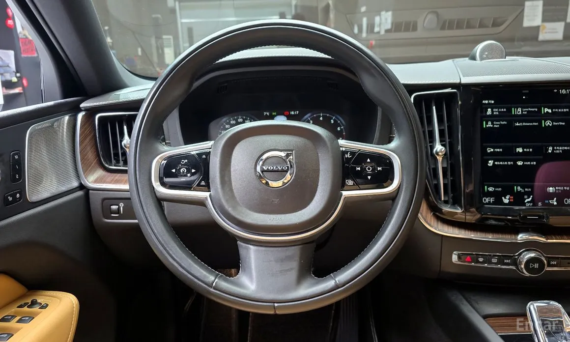 Volvo XC60 2017 B5 Inscription