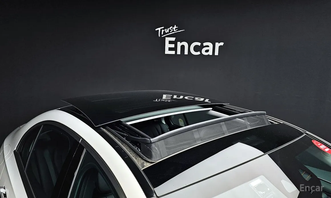 Mercedes-Benz E-Class 2024 E220d 4MATIC Exclusive