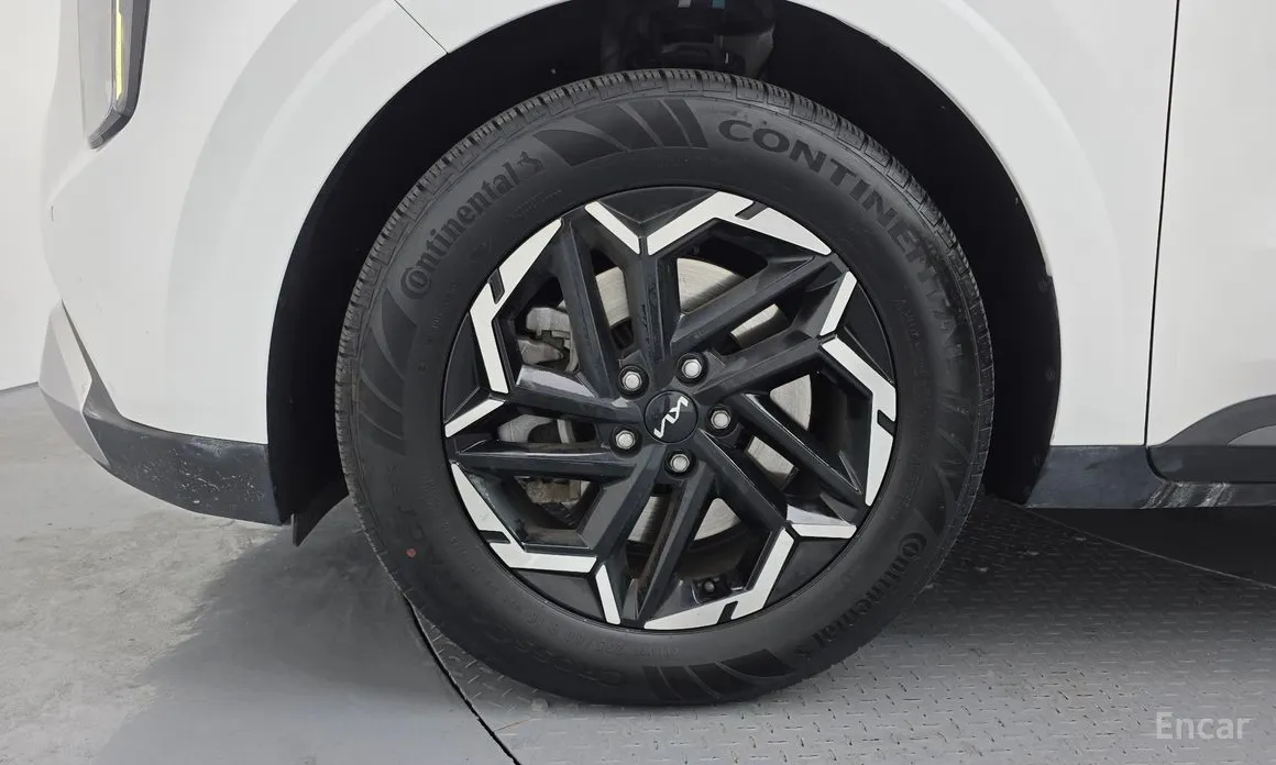 Kia Carnival 2023 9-Seater Prestige