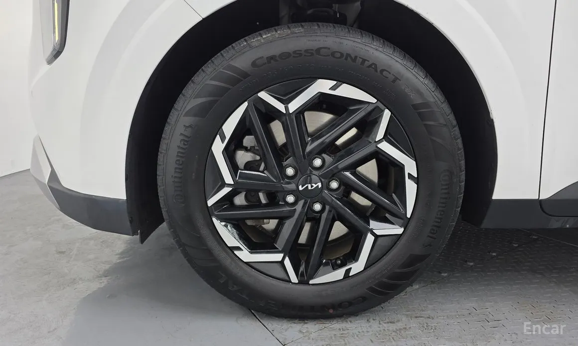 Kia Carnival 2023 9-Seater Prestige