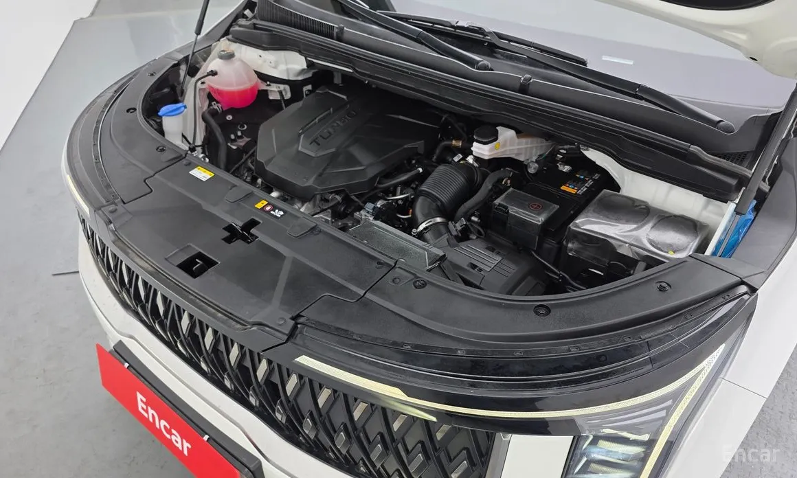 Kia Carnival 2023 9-Seater Prestige