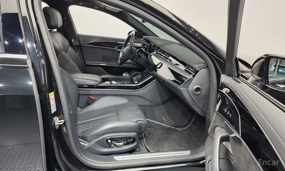Audi A8 2018 55 TFSI Quattro LWB