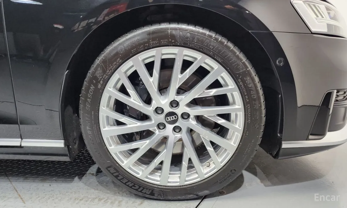 Audi A8 2018 55 TFSI Quattro LWB
