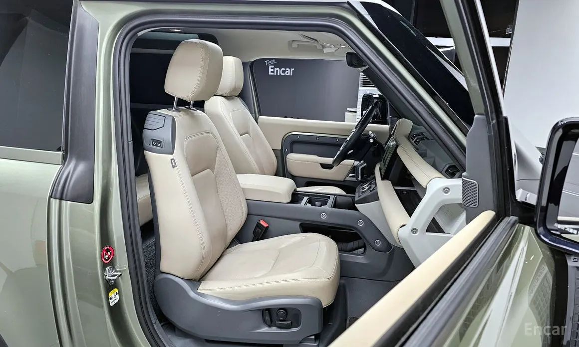 Land Rover Defender 2020 90 D250 SE