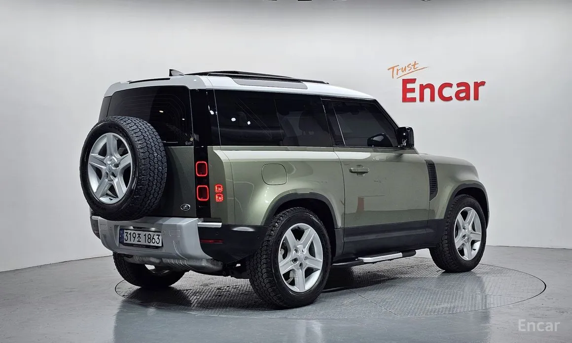Land Rover Defender 2020 90 D250 SE