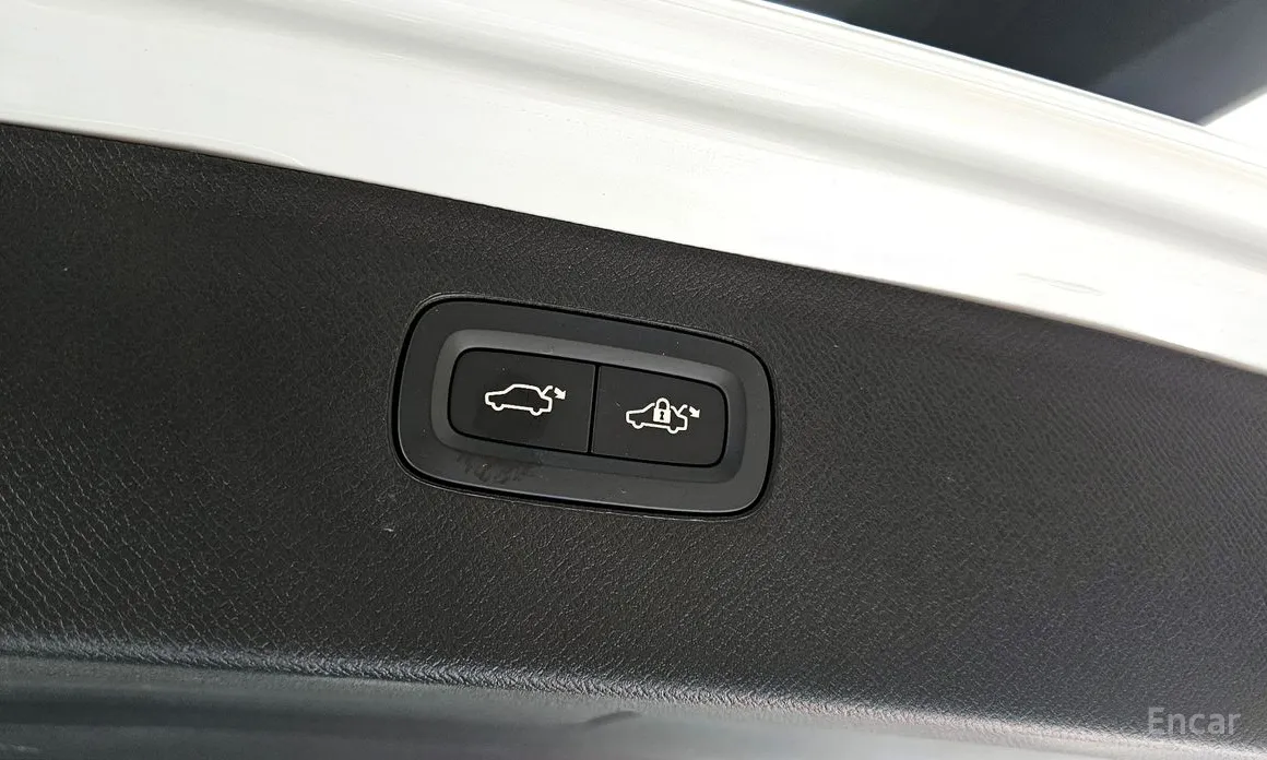 Volvo XC90 2016 B6 Ultra Bright