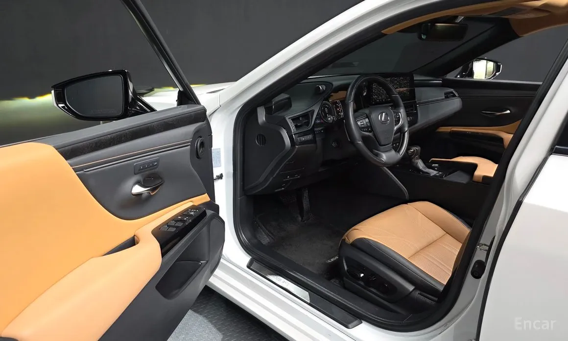 Lexus ES 2018 Luxury Plus