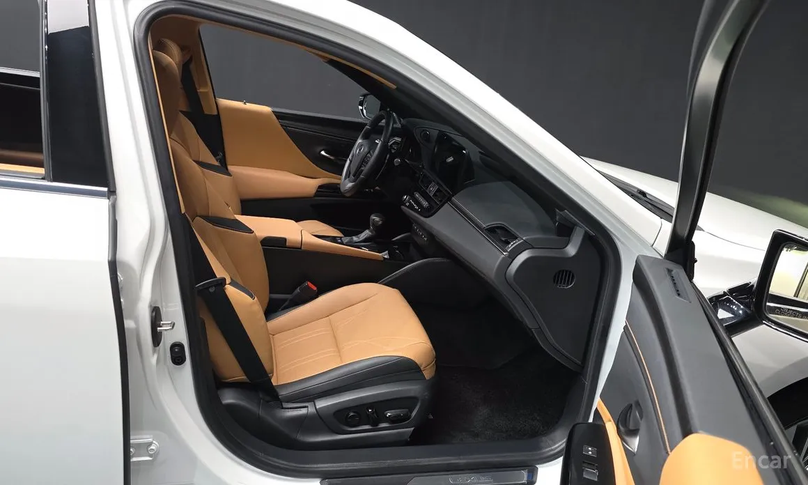 Lexus ES 2018 Luxury Plus