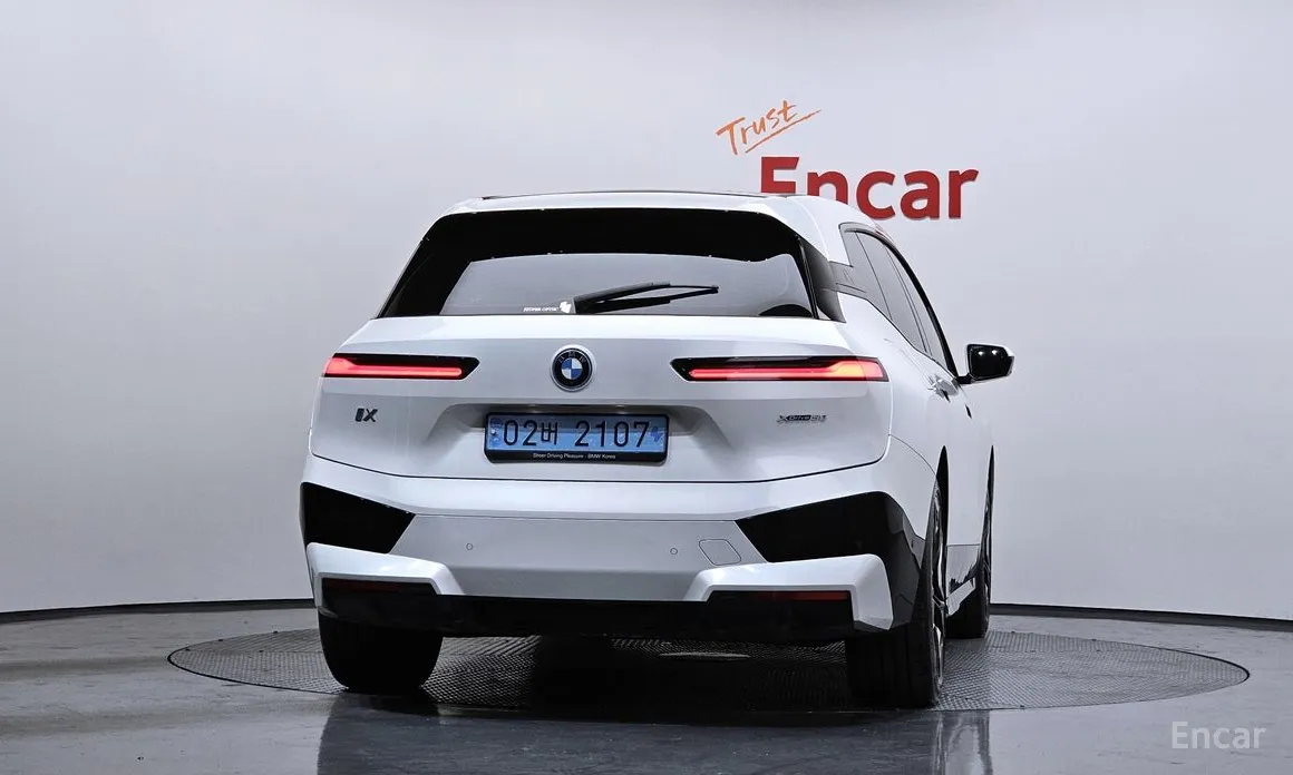 BMW iX 2021 xDrive50 Sports Plus